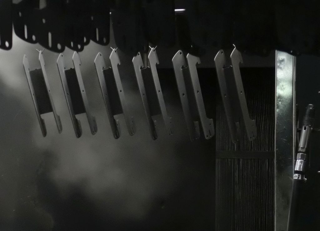 Prášková lakovna (2)