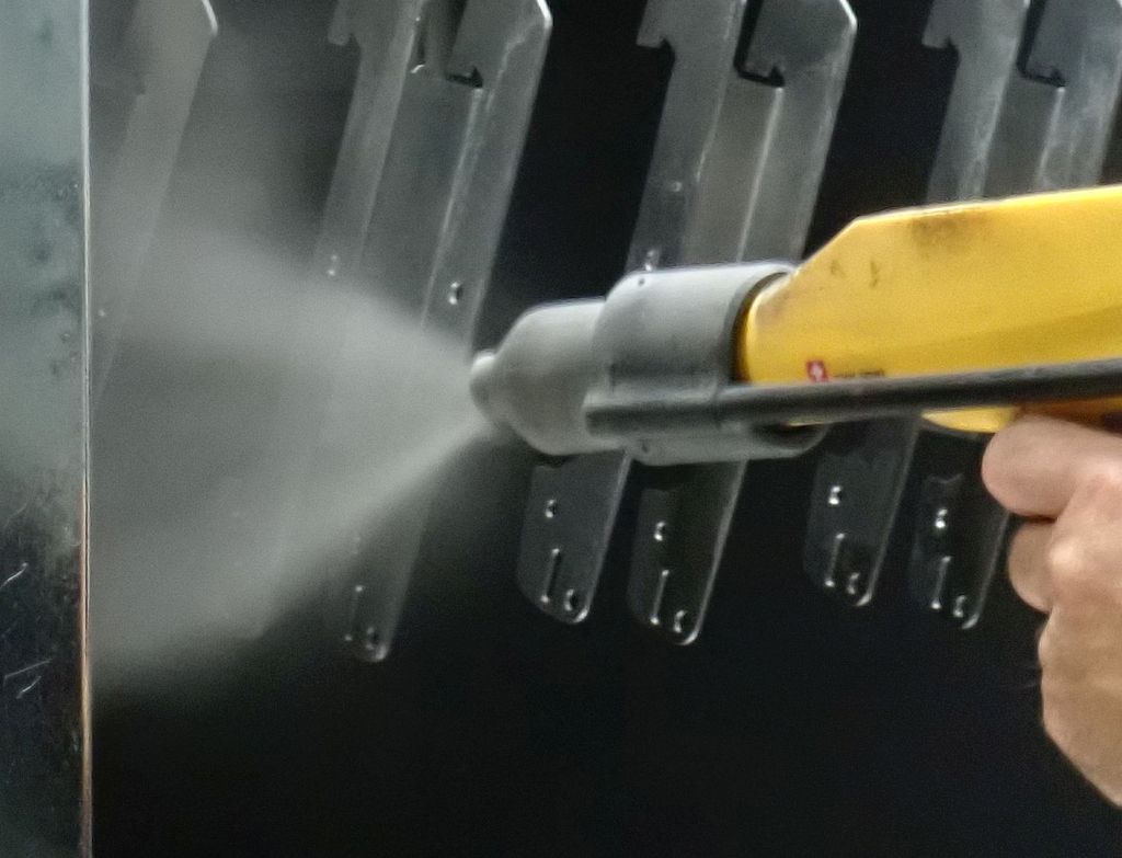 Prášková lakovna (3)